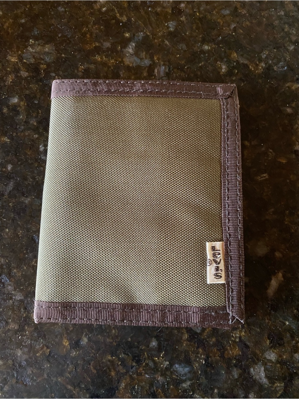 Levi’s Velcro wallet NWOT